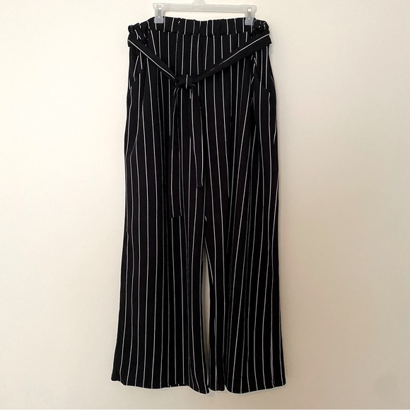 Emi & Joe Pants - Emi & Joe Women’s Black & White Pinstriped Wide Leg Pants | Plus Size | Size 2X
